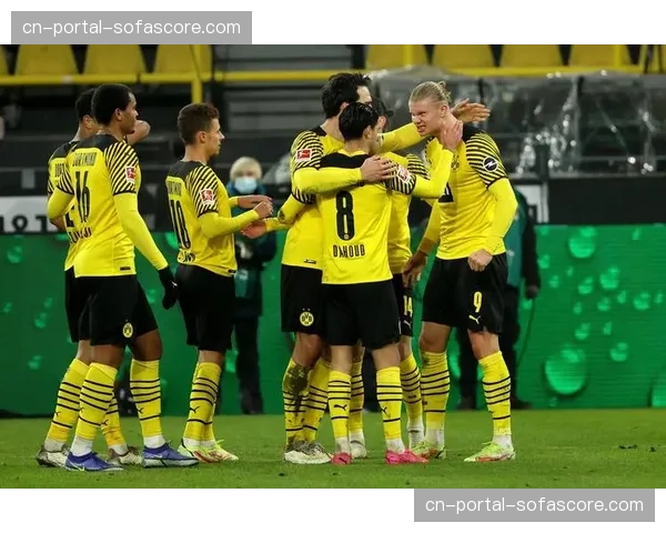 自由视角（Free-Viewpoint）技术首次在多特蒙德主场比赛中提供付费体验